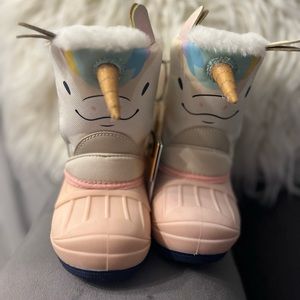 Cat & Jack Unicorn accent pink faux fur insole pink winter boots Toddler